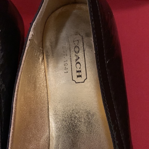 Great gently used Coach patent leather shoes - Picture 3 of 6